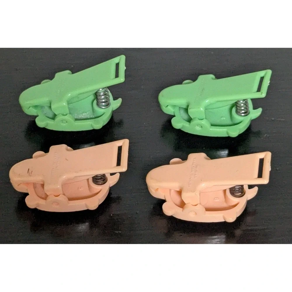 Vintage Turtle Baby Bib Clips Federal Tool Corp Chicago Green and Pink Two Pairs